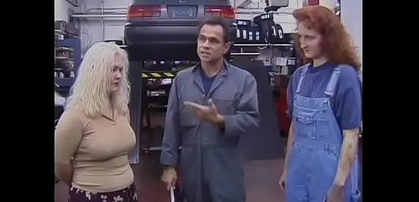  The owner of the auto repair shop is unhappy with the work of a chubby chick and spanks her big ass